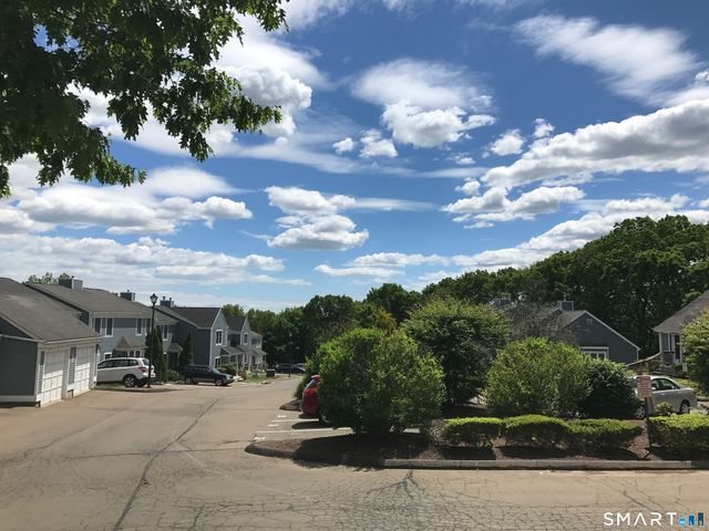 2480 Whitney Avenue 16, Hamden, CT 06518