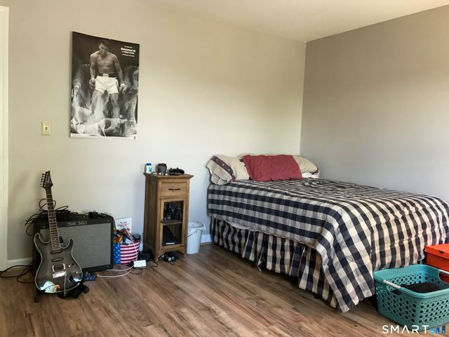 2480 Whitney Avenue 16, Hamden, CT 06518