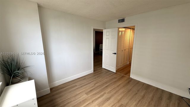 251 174th St 608, Sunny Isles Beach, FL 33160
