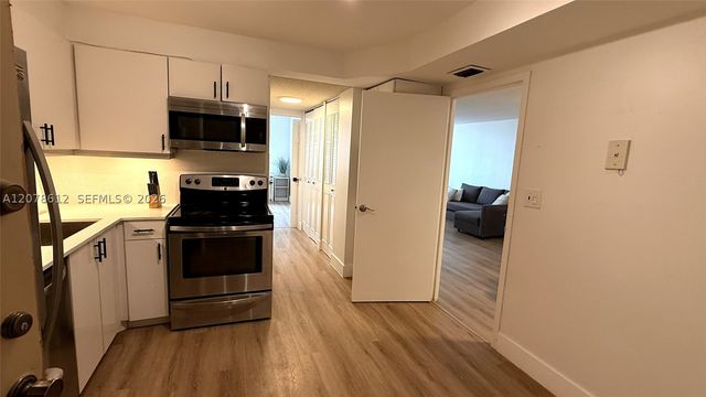 251 174th St 608, Sunny Isles Beach, FL 33160