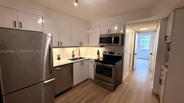 251 174th St 608, Sunny Isles Beach, FL 33160