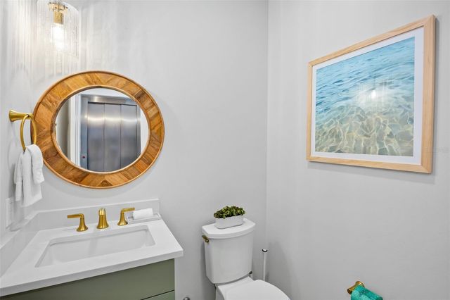 135 AVENIDA VENECCIA, Sarasota, FL 34242