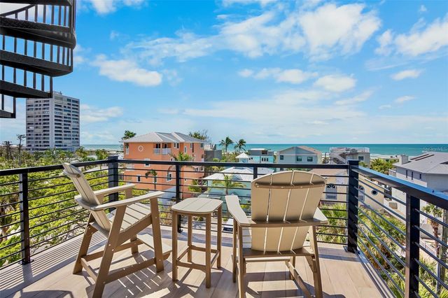 135 AVENIDA VENECCIA, Sarasota, FL 34242