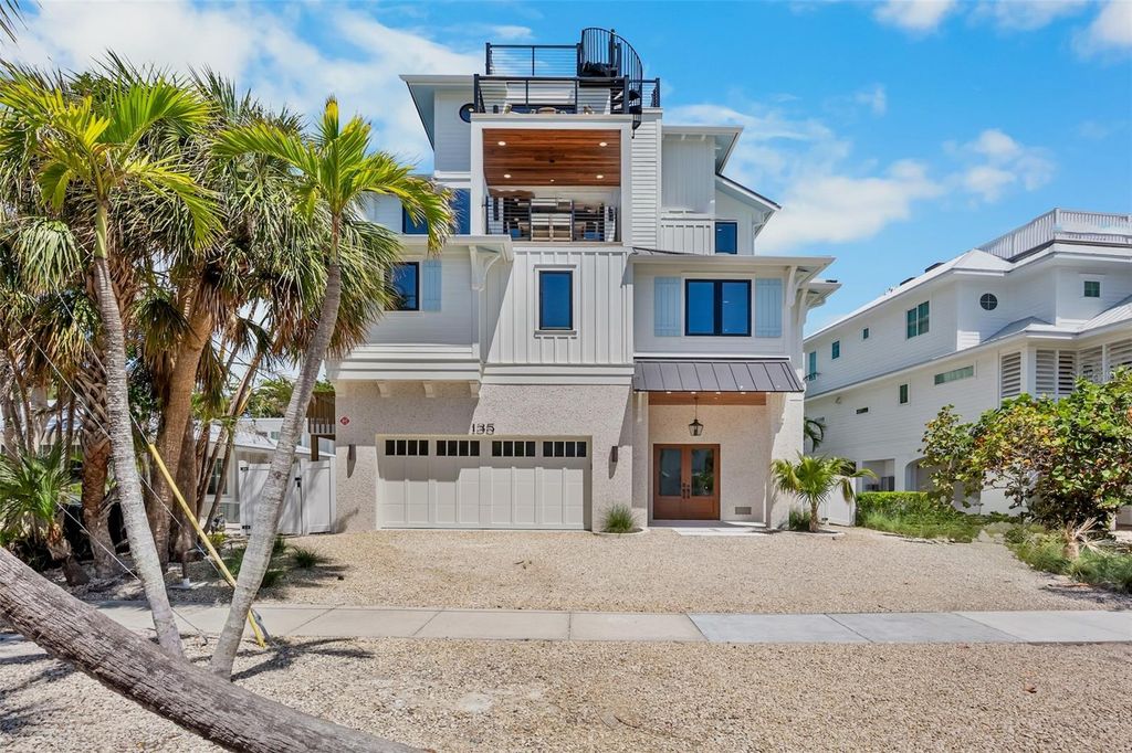 135 AVENIDA VENECCIA, Sarasota, FL 34242