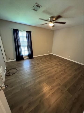 9902 Valley Sun Drive, Houston, TX 77078