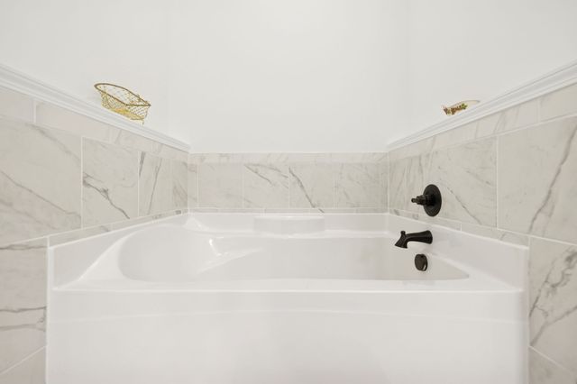 926 Monteagle Falls Rd, Monteagle, TN 37356