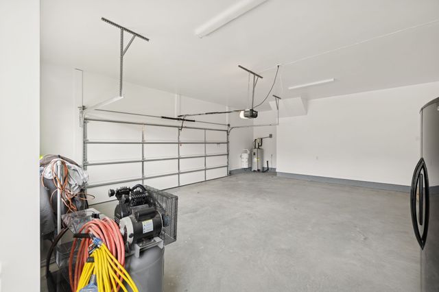 926 Monteagle Falls Rd, Monteagle, TN 37356