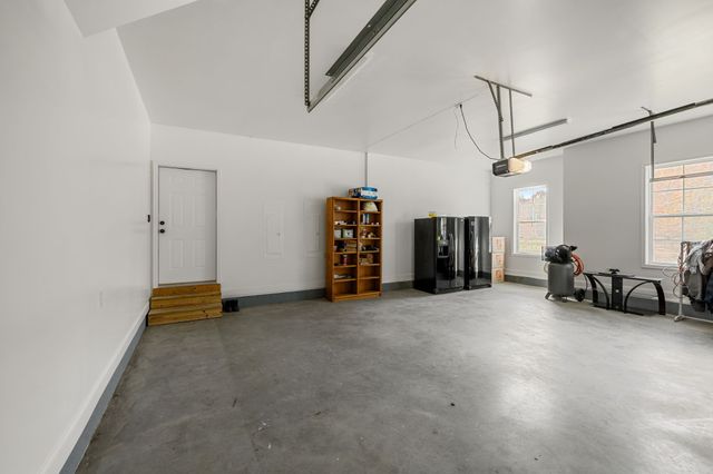 926 Monteagle Falls Rd, Monteagle, TN 37356