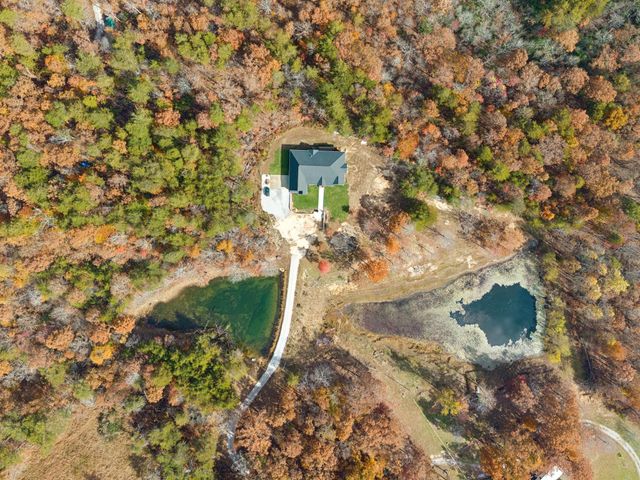 926 Monteagle Falls Rd, Monteagle, TN 37356