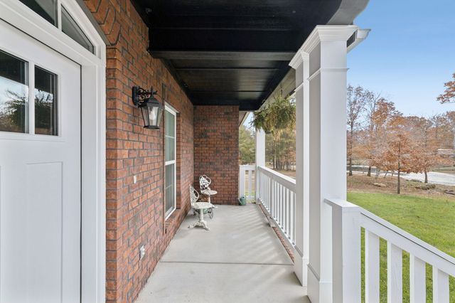 926 Monteagle Falls Rd, Monteagle, TN 37356