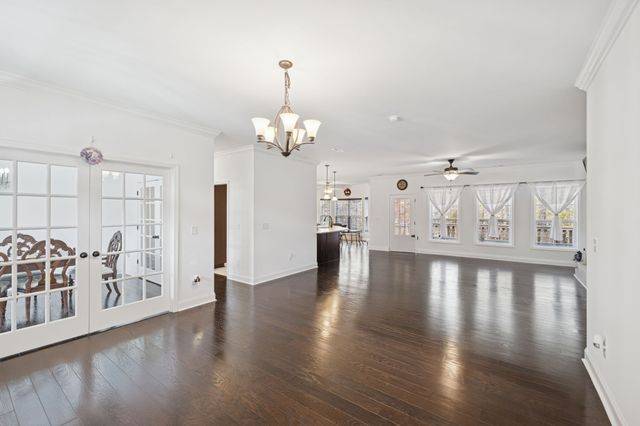 926 Monteagle Falls Rd, Monteagle, TN 37356