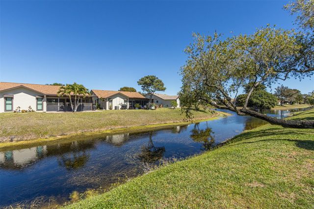 2253 W Discovery Circle 2253, Deerfield Beach, FL 33442