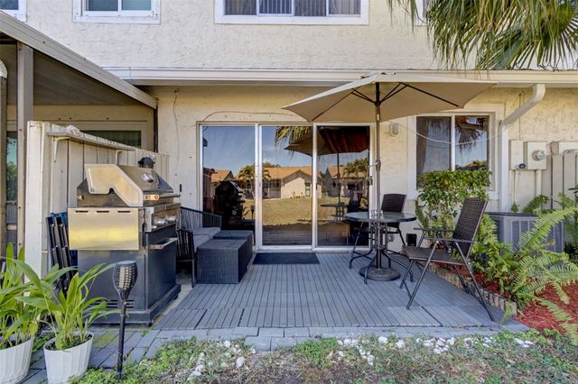 2253 W Discovery Circle 2253, Deerfield Beach, FL 33442