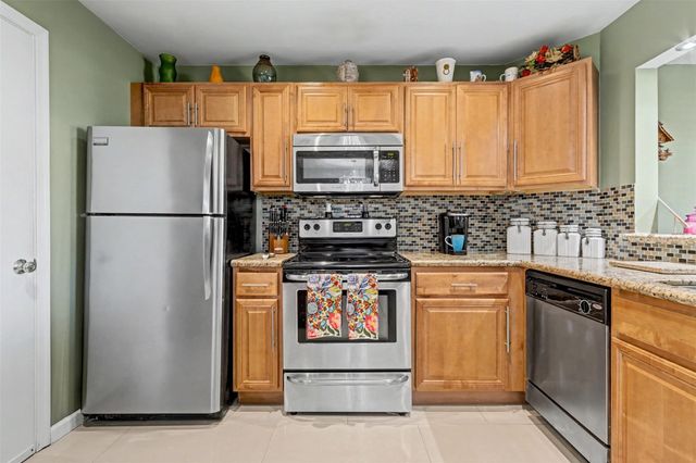 2253 W Discovery Circle 2253, Deerfield Beach, FL 33442