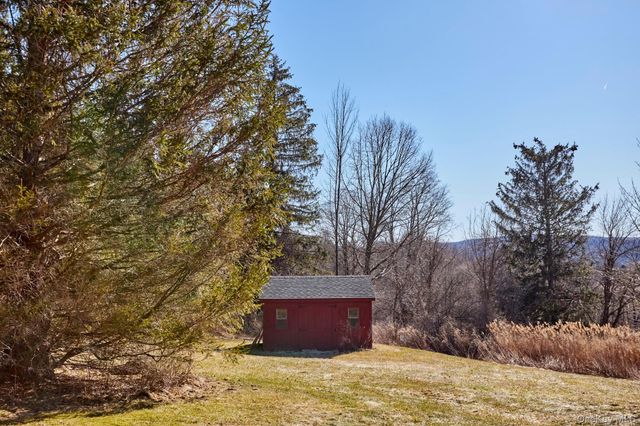 87 Kaye Road, Millerton, NY 12546