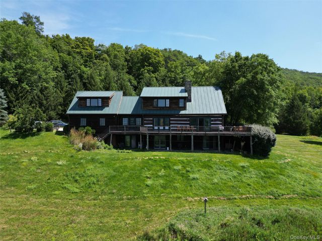 87 Kaye Road, Millerton, NY 12546