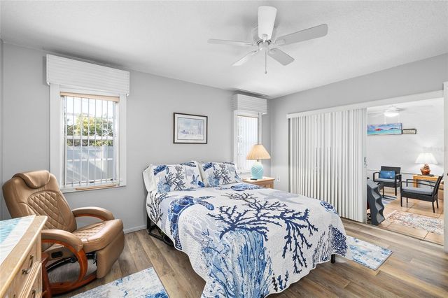 1137 BOWSPRIT LANE 1137, Holiday, FL 34691