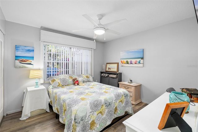 1137 BOWSPRIT LANE 1137, Holiday, FL 34691