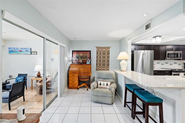 1137 BOWSPRIT LANE 1137, Holiday, FL 34691