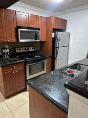 15640 SW 106th Ln 903, Miami, FL 33196