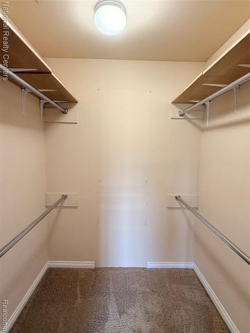28469 Carlton Way Drive, Novi, MI 48377