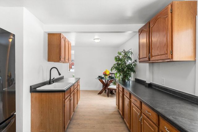 1146 S Union Street, Aurora, IL 60505