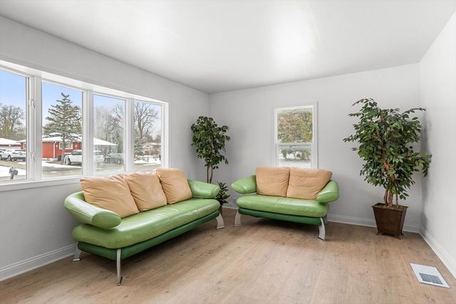 1146 S Union Street, Aurora, IL 60505