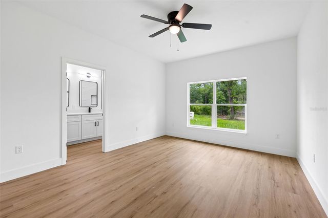13 MALAUKA RADIAL DRIVE, Ocklawaha, FL 32179