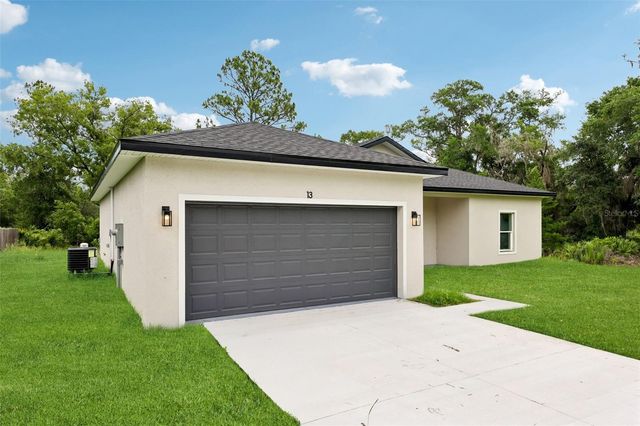 13 MALAUKA RADIAL DRIVE, Ocklawaha, FL 32179