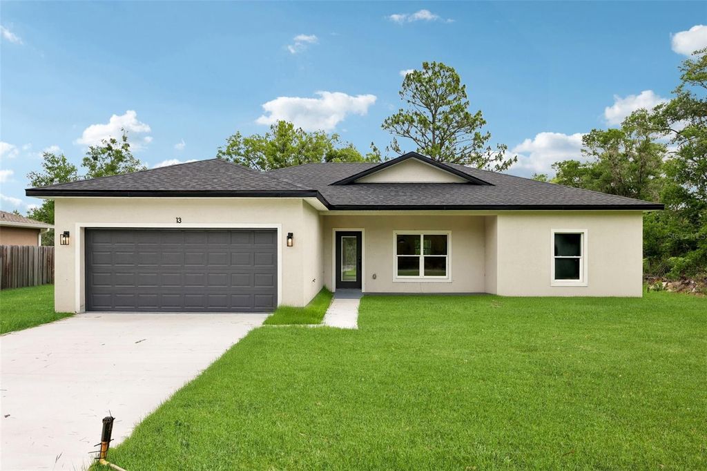 13 MALAUKA RADIAL DRIVE, Ocklawaha, FL 32179