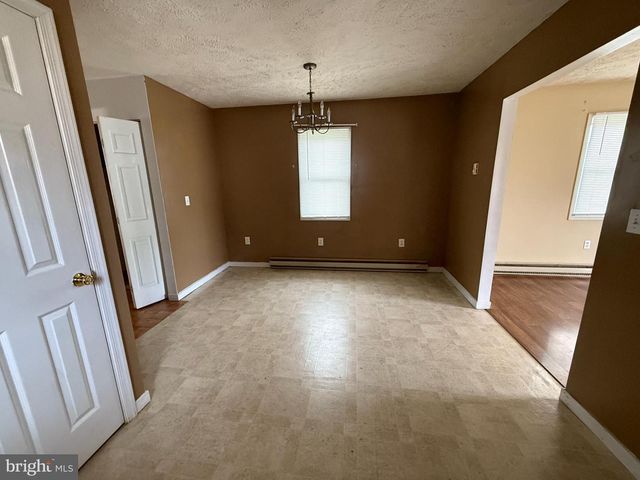 36 WATER ST, Petersburg, WV 26847