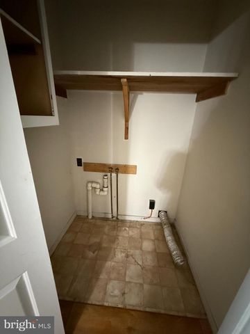 36 WATER ST, Petersburg, WV 26847