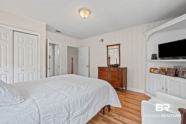 3751 Old Shell Road, Mobile, AL 36608