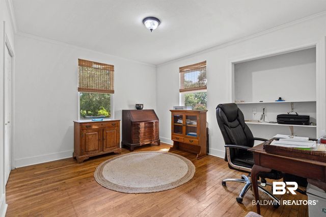 3751 Old Shell Road, Mobile, AL 36608