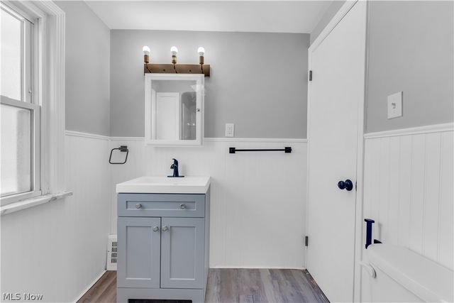 16705 Glendale Avenue, Cleveland, OH 44128