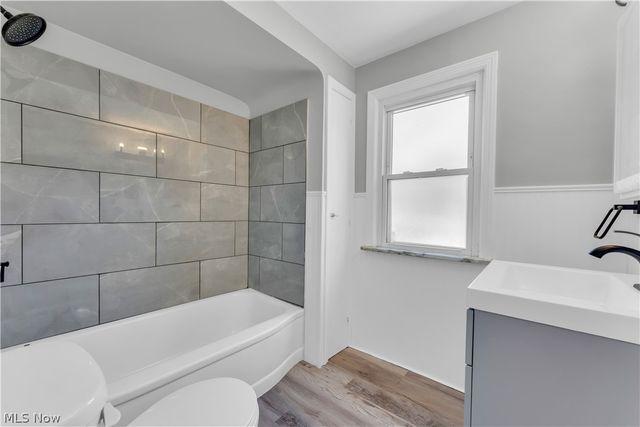 16705 Glendale Avenue, Cleveland, OH 44128