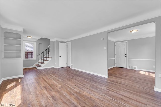 16705 Glendale Avenue, Cleveland, OH 44128