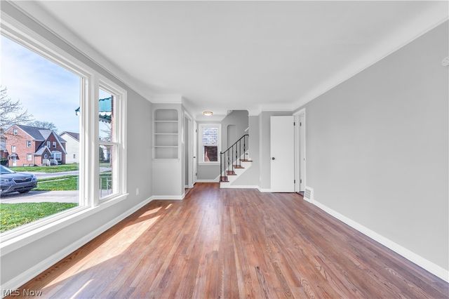 16705 Glendale Avenue, Cleveland, OH 44128