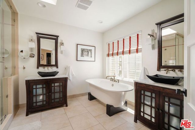 4649 Cartwright Avenue, Toluca Lake, CA 91602