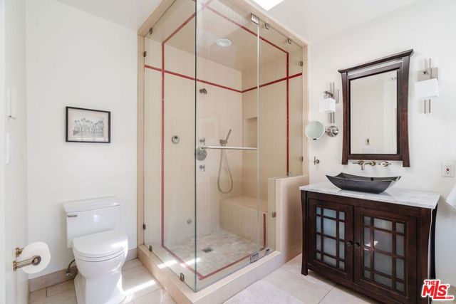 4649 Cartwright Avenue, Toluca Lake, CA 91602