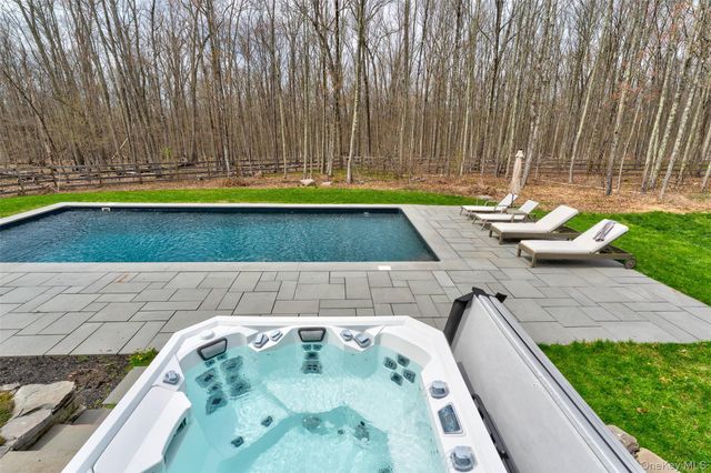 176 Maple Lane, Narrowsburg, NY 12764