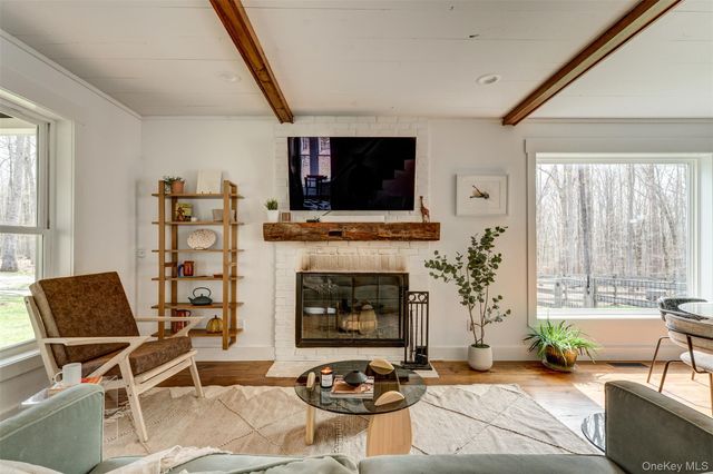 176 Maple Lane, Narrowsburg, NY 12764