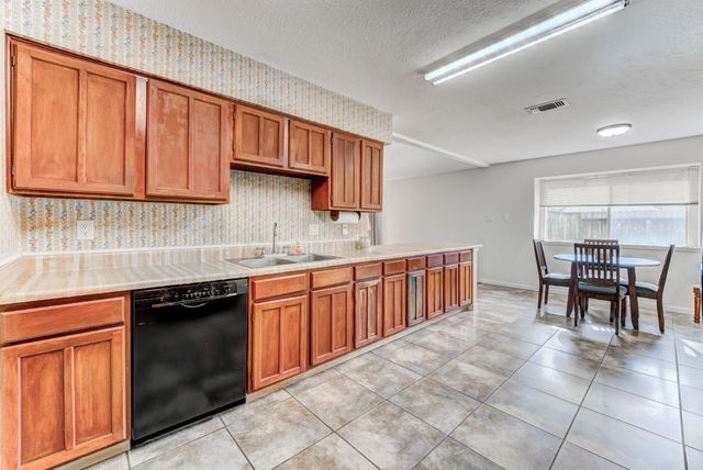 8514 Sugar Wood Court, Humble, TX 77338