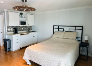 6 Ashworth Avenue # 12, Hampton, NH 03842