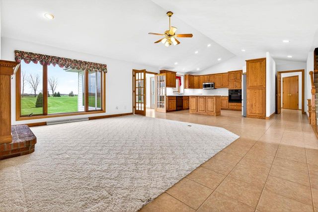4665 EDGEWOOD DRIVE, Appleton, WI 54913