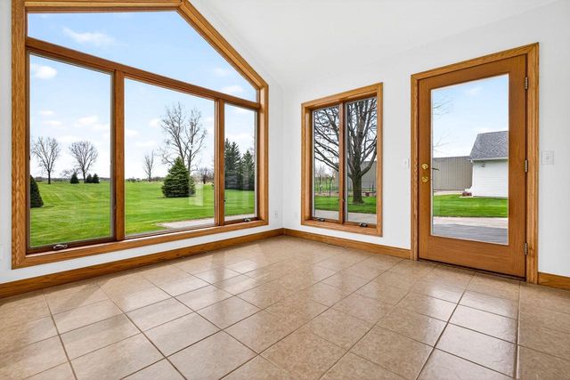 4665 EDGEWOOD DRIVE, Appleton, WI 54913