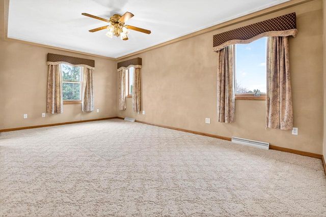 4665 EDGEWOOD DRIVE, Appleton, WI 54913