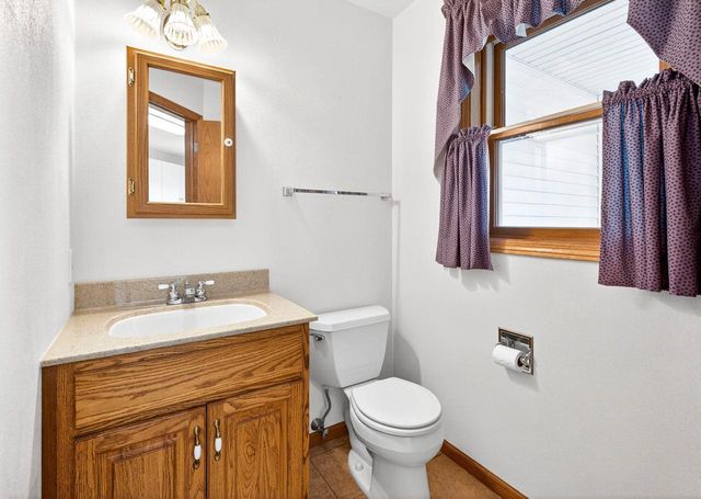 4665 EDGEWOOD DRIVE, Appleton, WI 54913