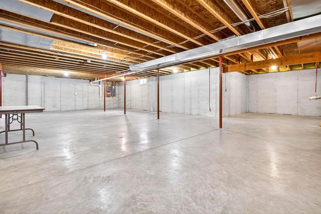 4665 EDGEWOOD DRIVE, Appleton, WI 54913