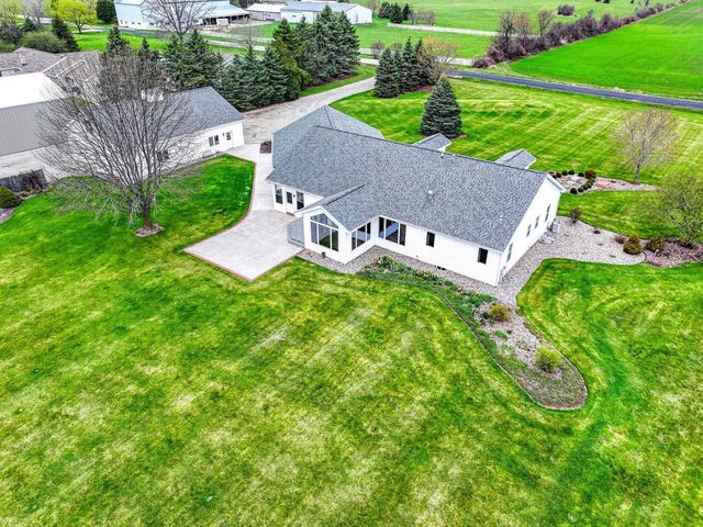 4665 EDGEWOOD DRIVE, Appleton, WI 54913